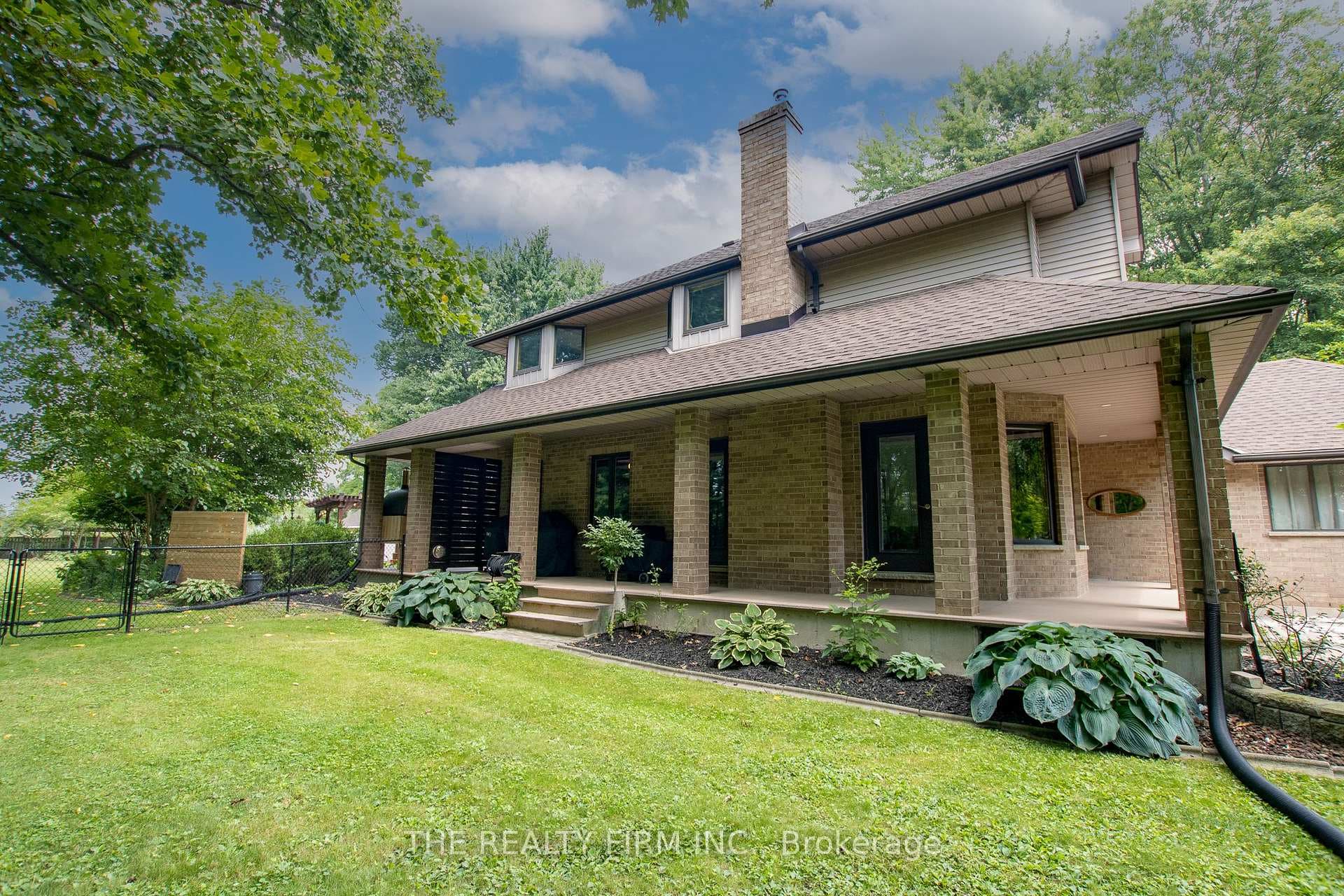 145 Walker Street photo 37