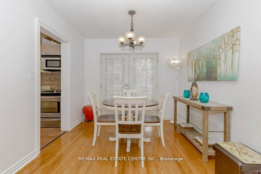 3 Avonmore Street photo 8