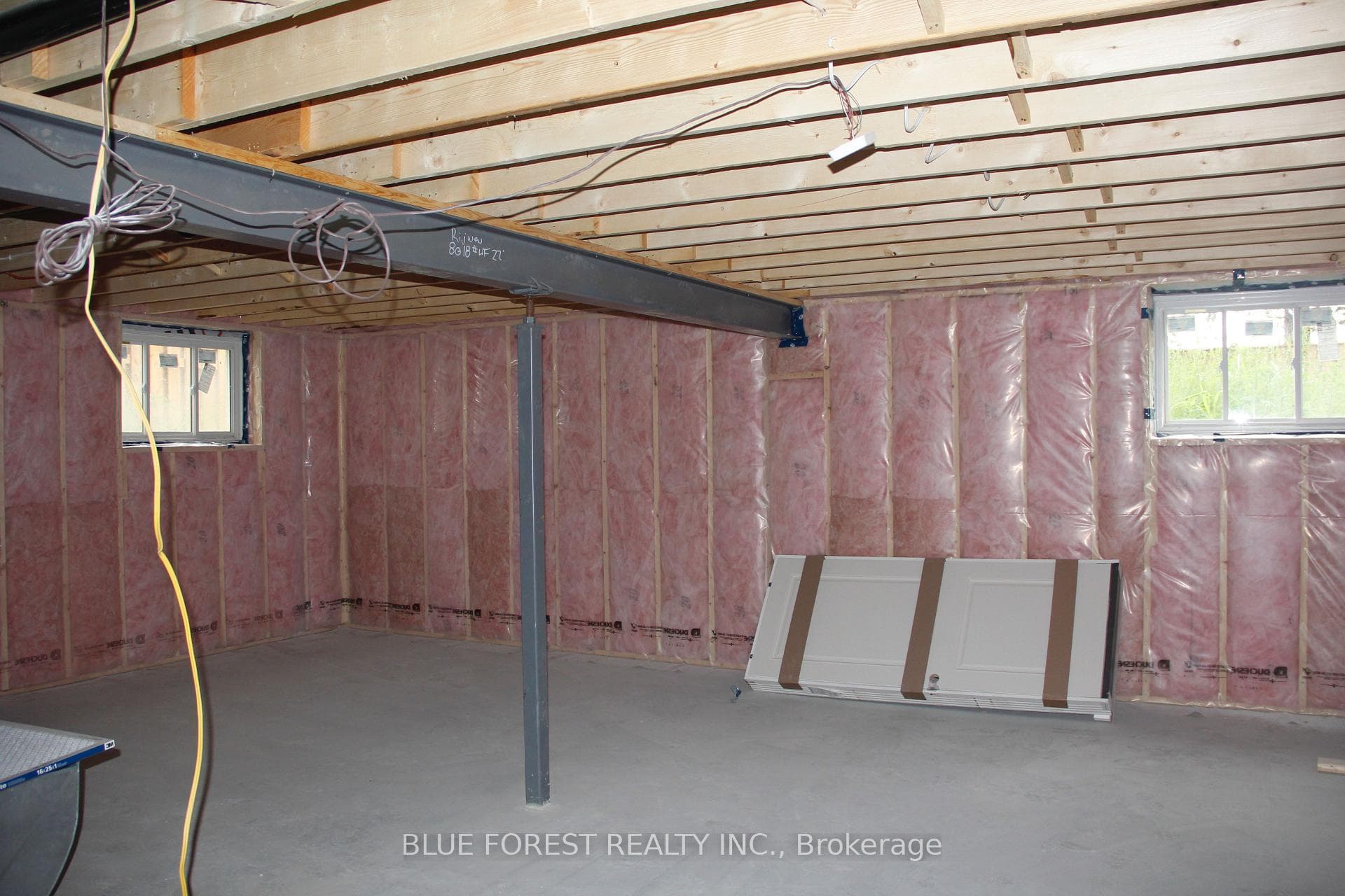 288 Ashford Street photo 10