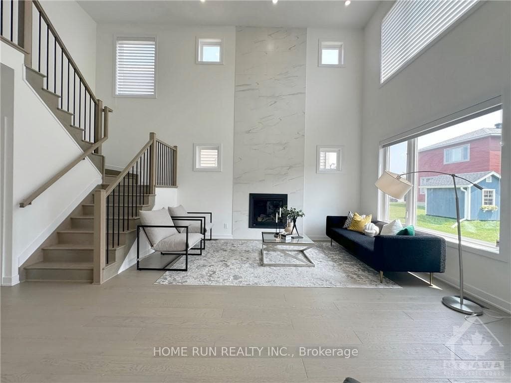 67 VICEROY Mews photo 14