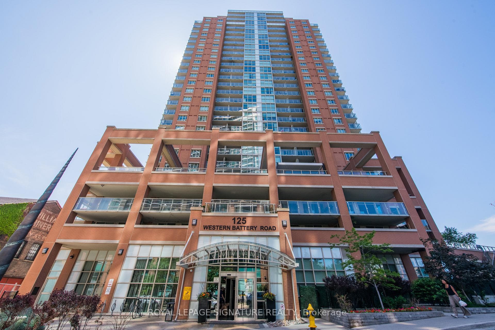 125 Western Battery Road Unit 711 photo 19