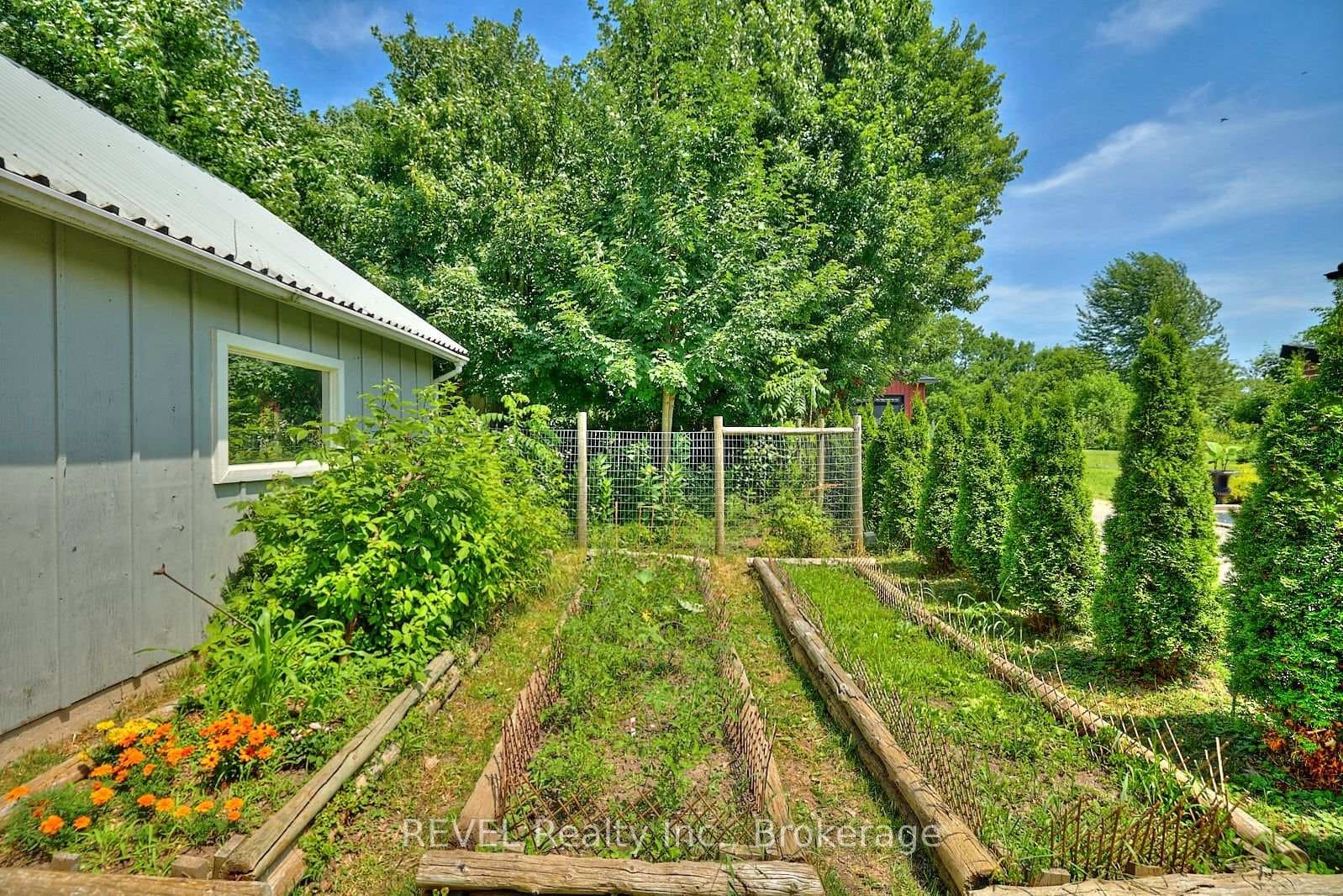 1819 Balfour Street photo 43