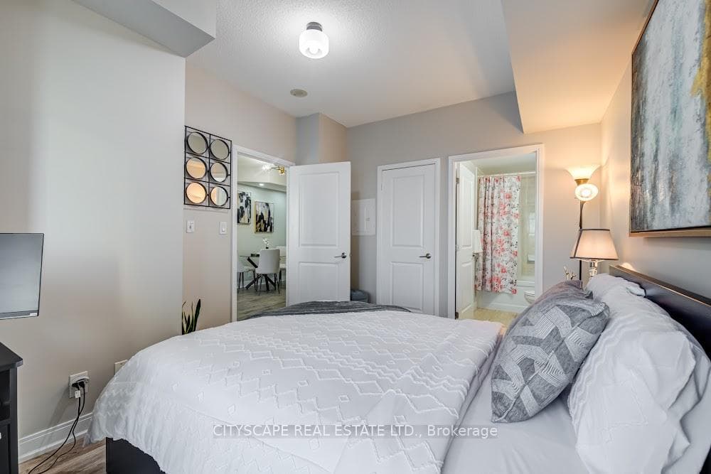 60 Absolute Avenue Unit 2507 photo 23