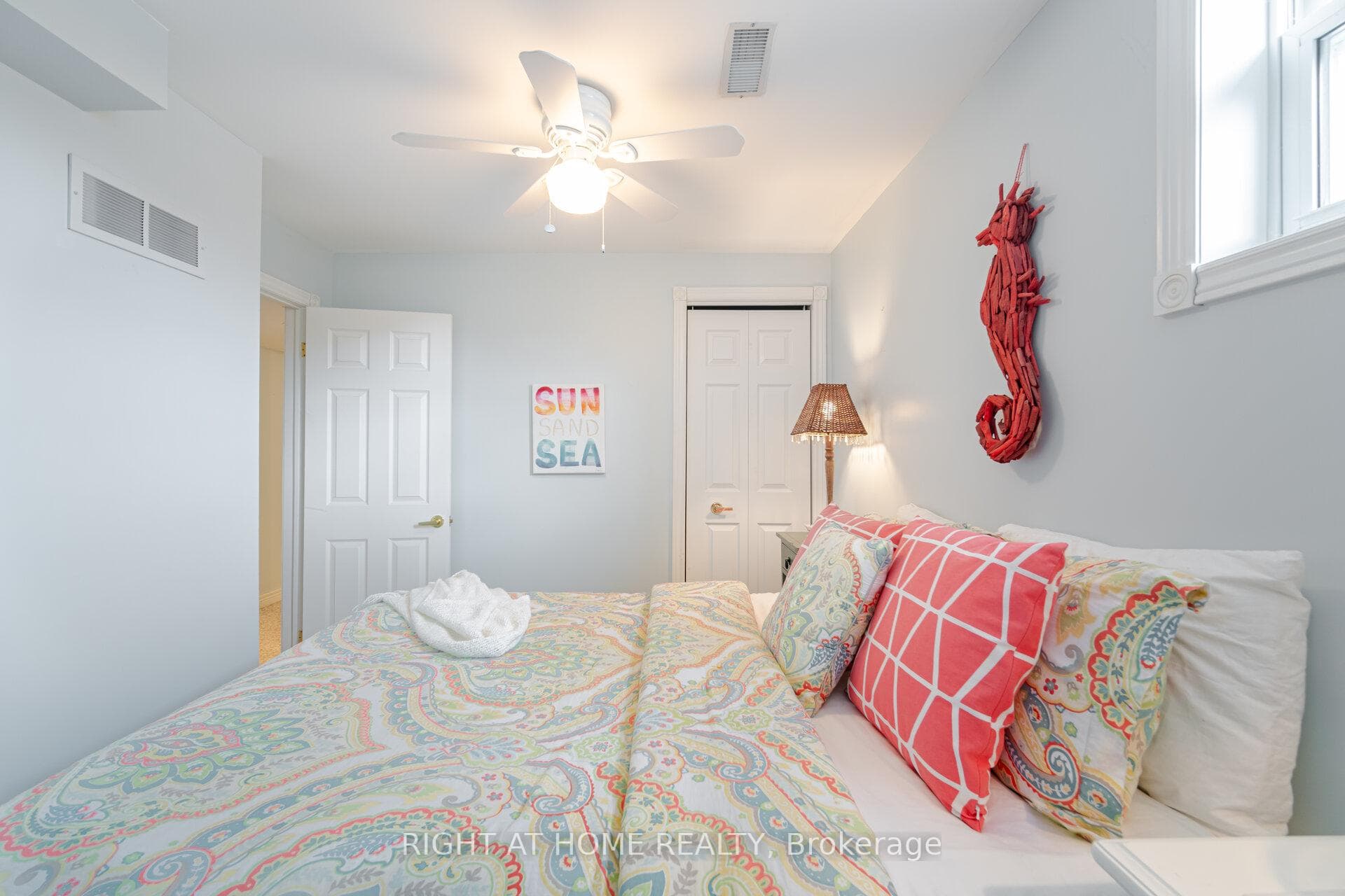 37 Newport Beach Boulevard photo 25