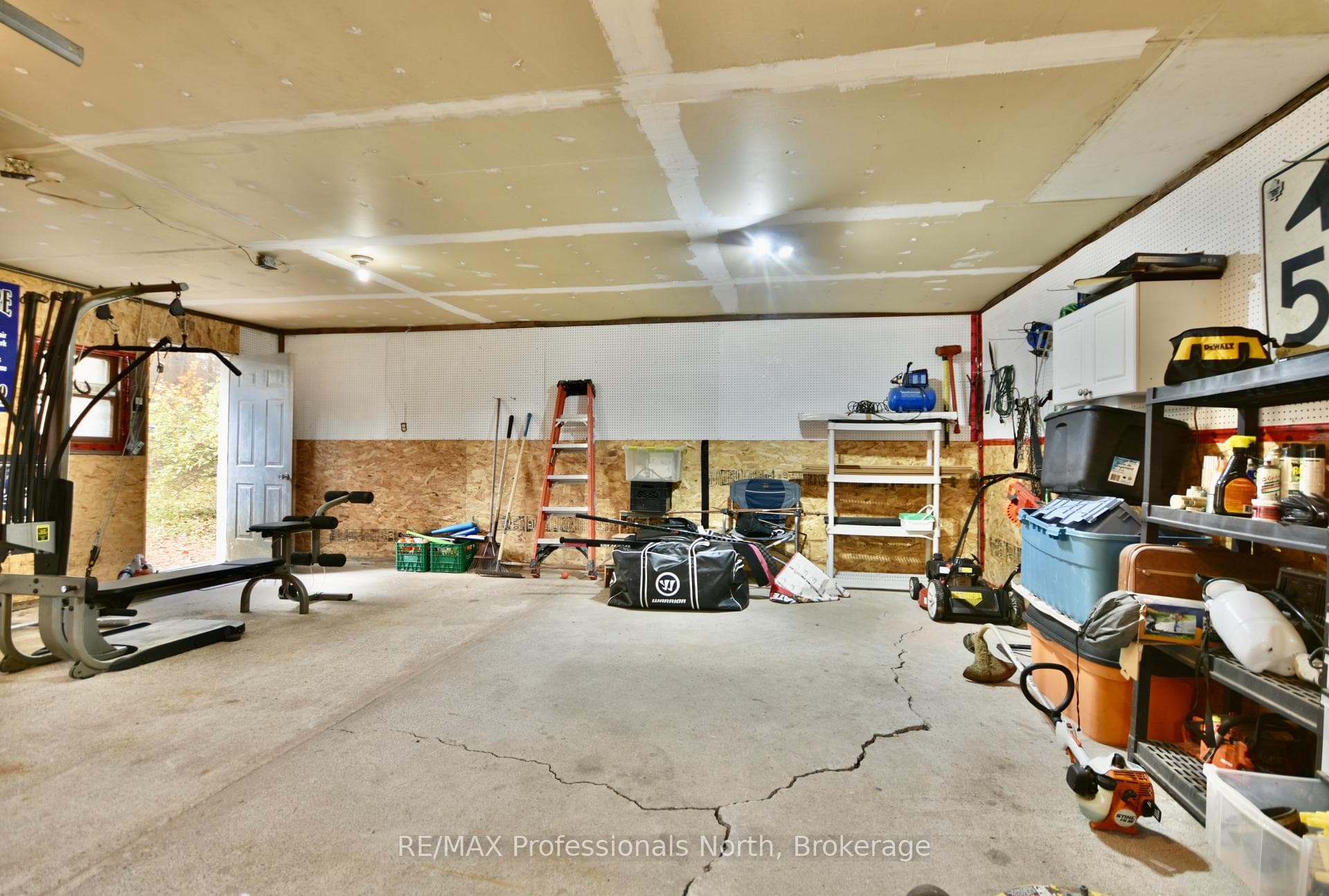 20 Coulter Lane photo 43