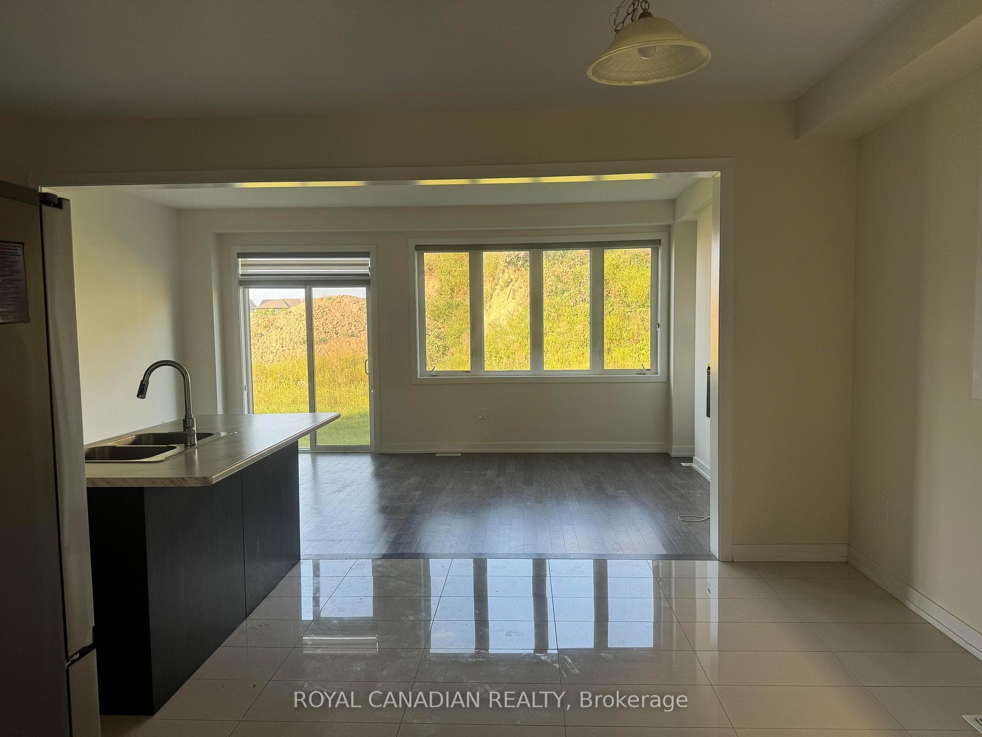 200 WILMOT Road photo 6