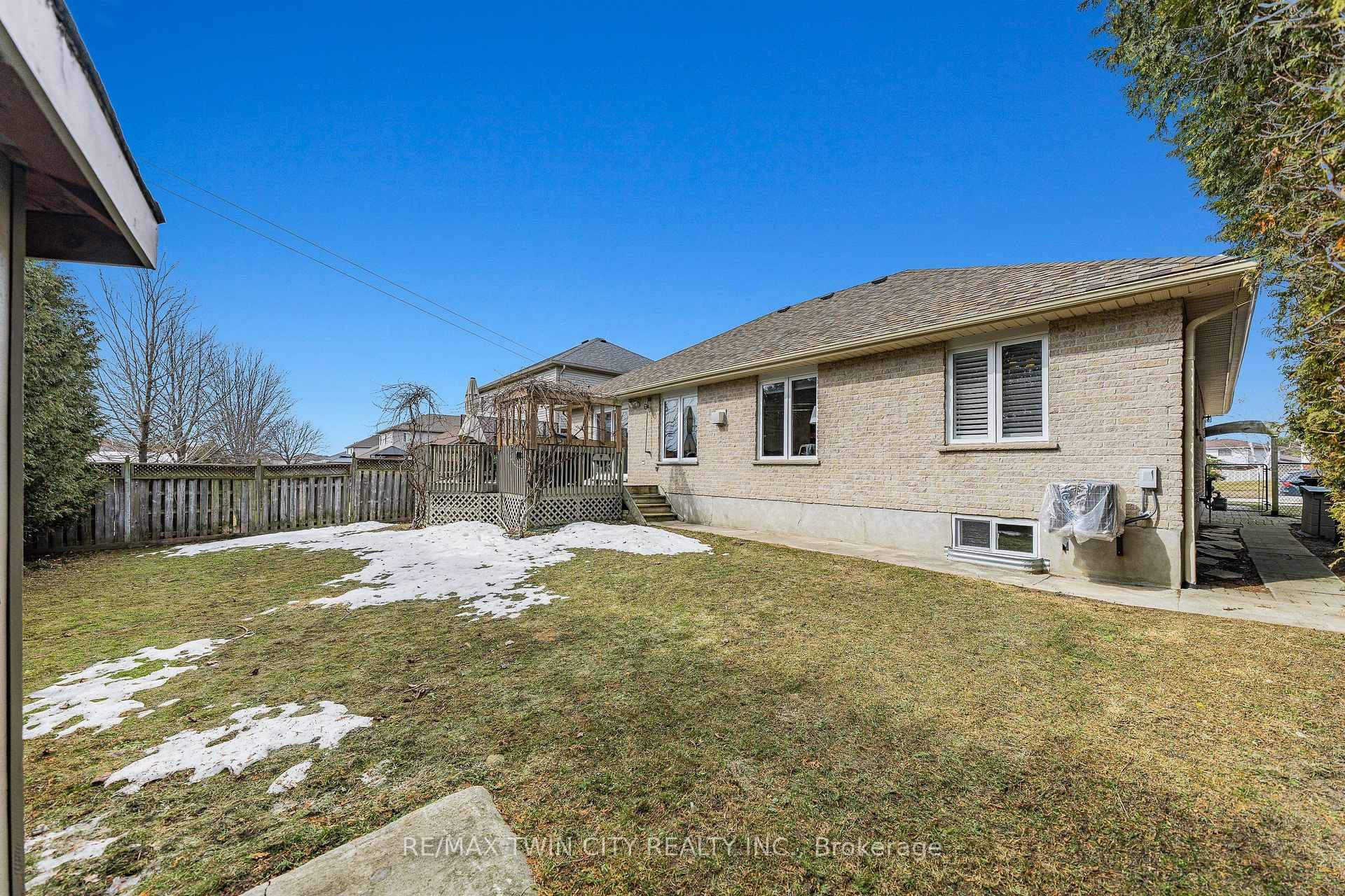 75 Schneller Drive photo 49
