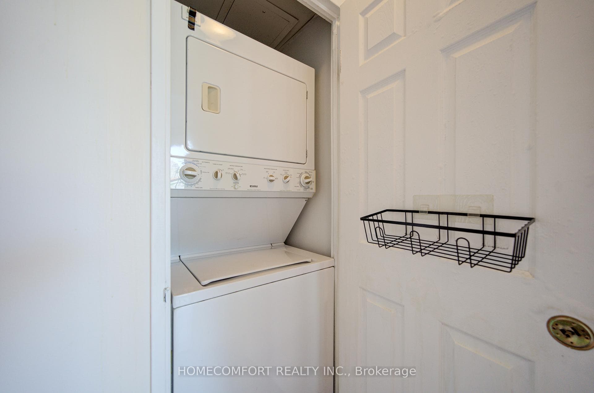 18 Parkview Avenue Unit 312 photo 23