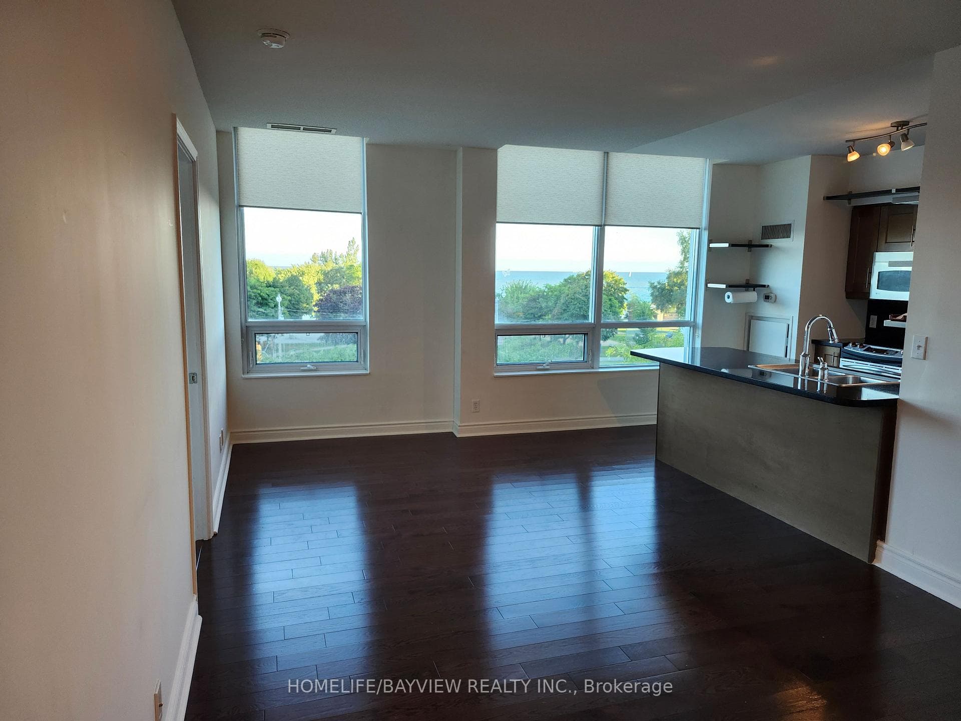 1900 Lake Shore Boulevard Unit 404 photo 3