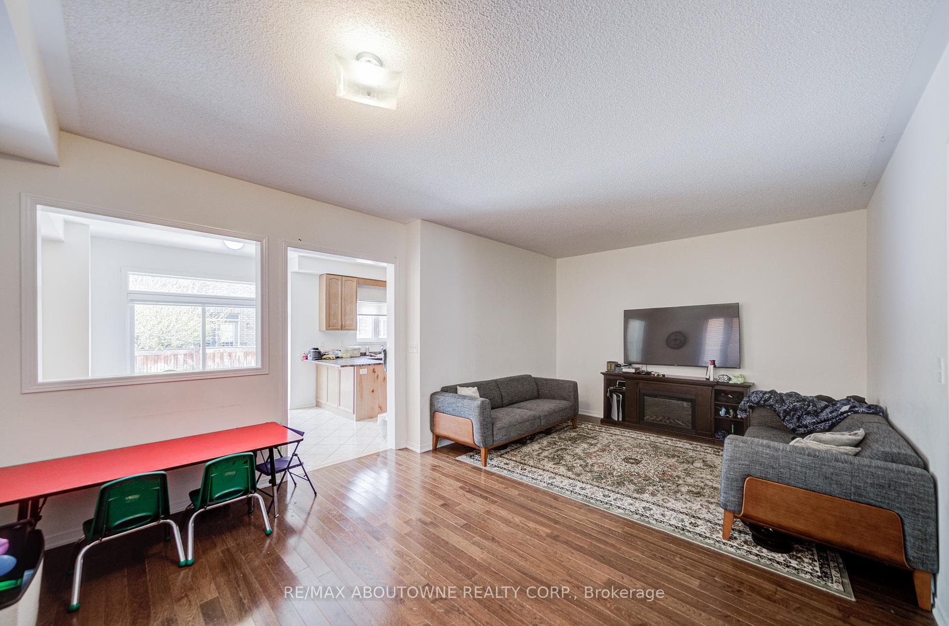 3058 Janice Drive photo 10