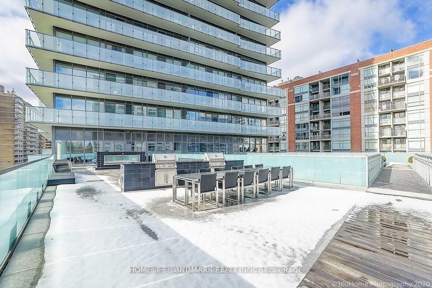 1815 Yonge Street Unit 1703 photo 17