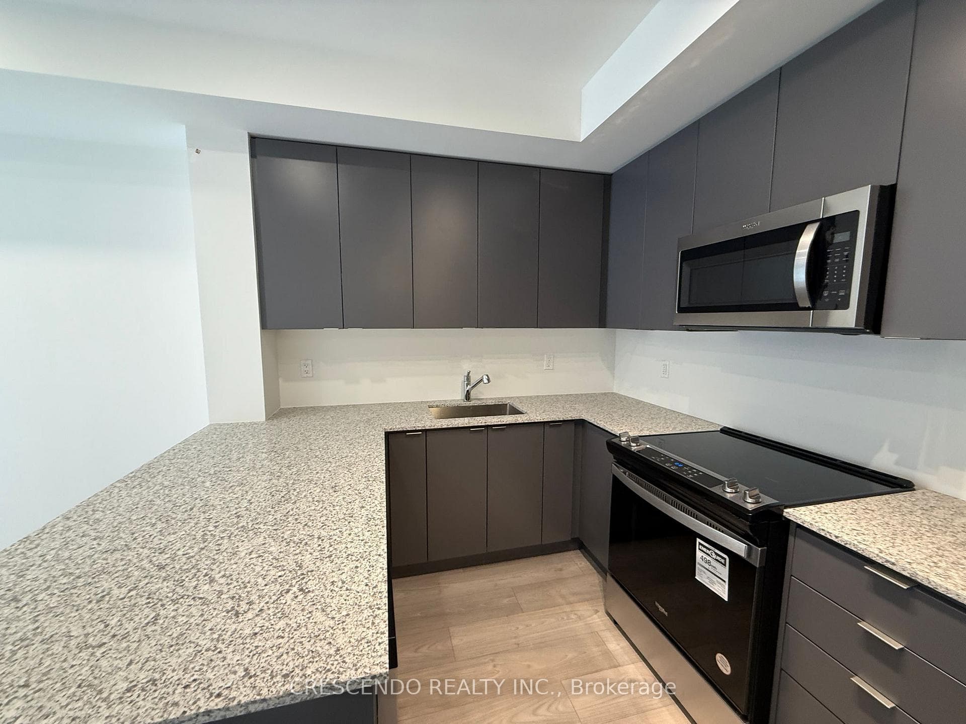18 Lytham Green Circle Unit 23 photo 3