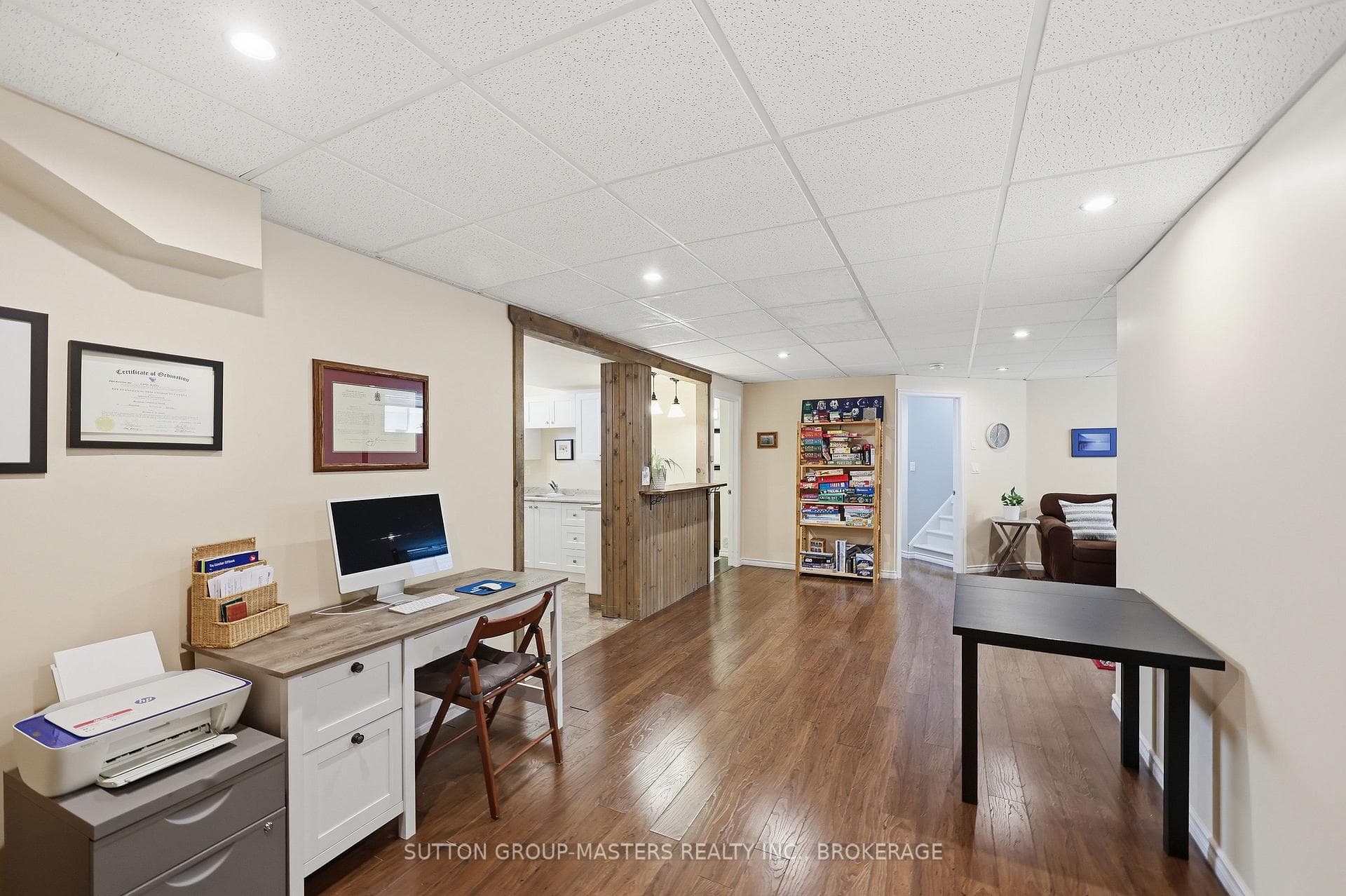 668 Melrose Street photo 36