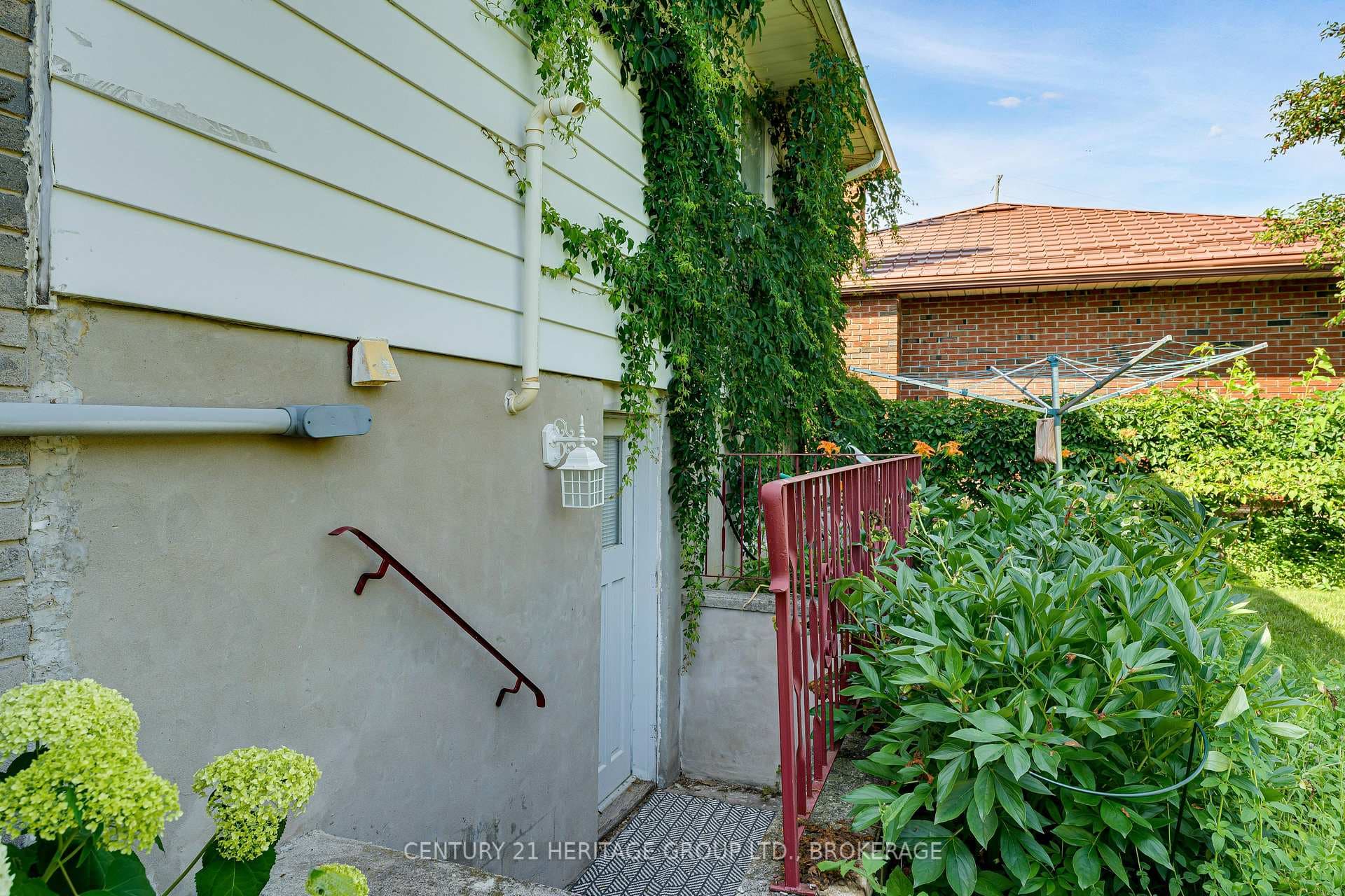 714 Milford Drive photo 44