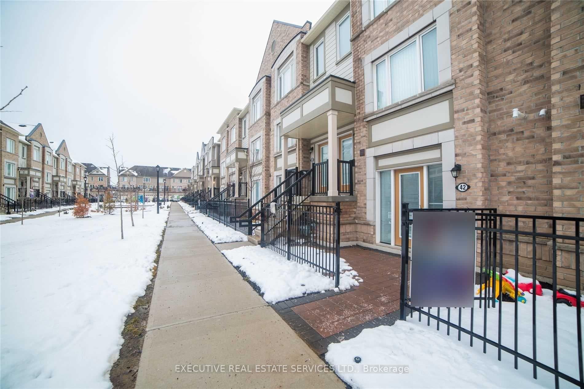 1 Beckenrose Court Unit 42 photo 4