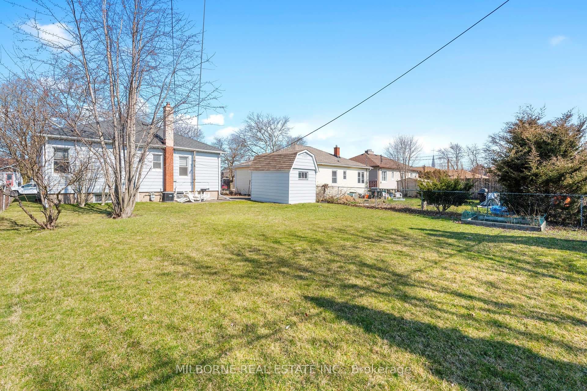 71 Albert Street photo 35