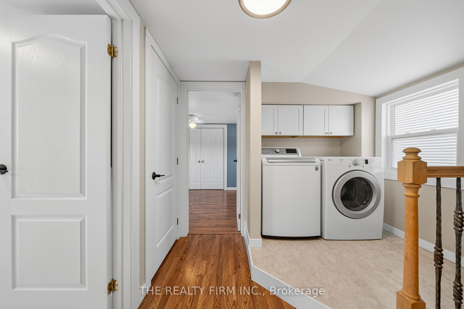 599 John Street photo 35
