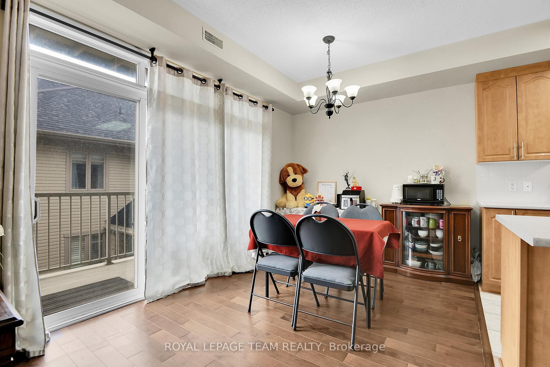 168 Hornchurch Lane Unit E photo 15