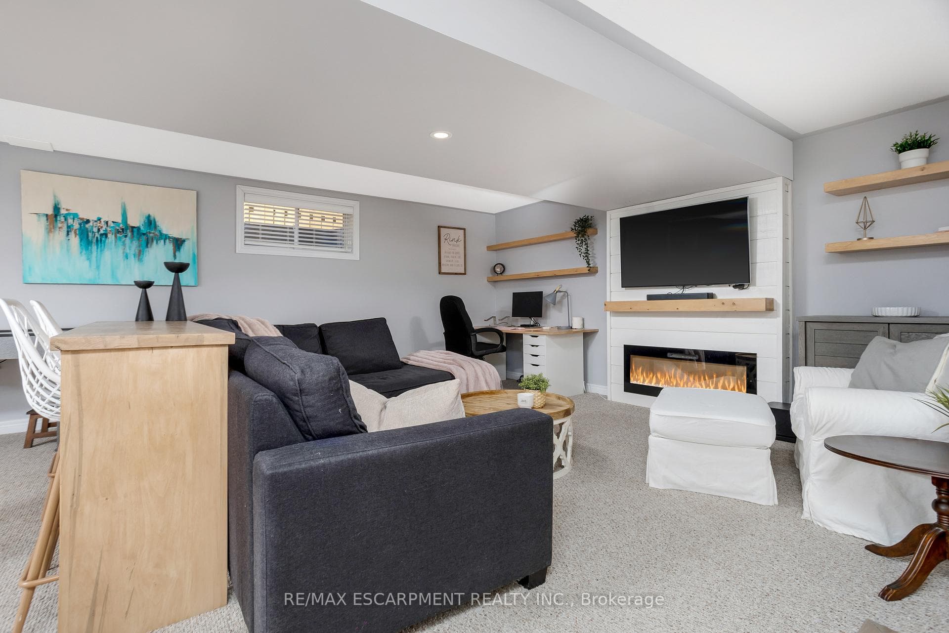 104 Parkinson Drive photo 24