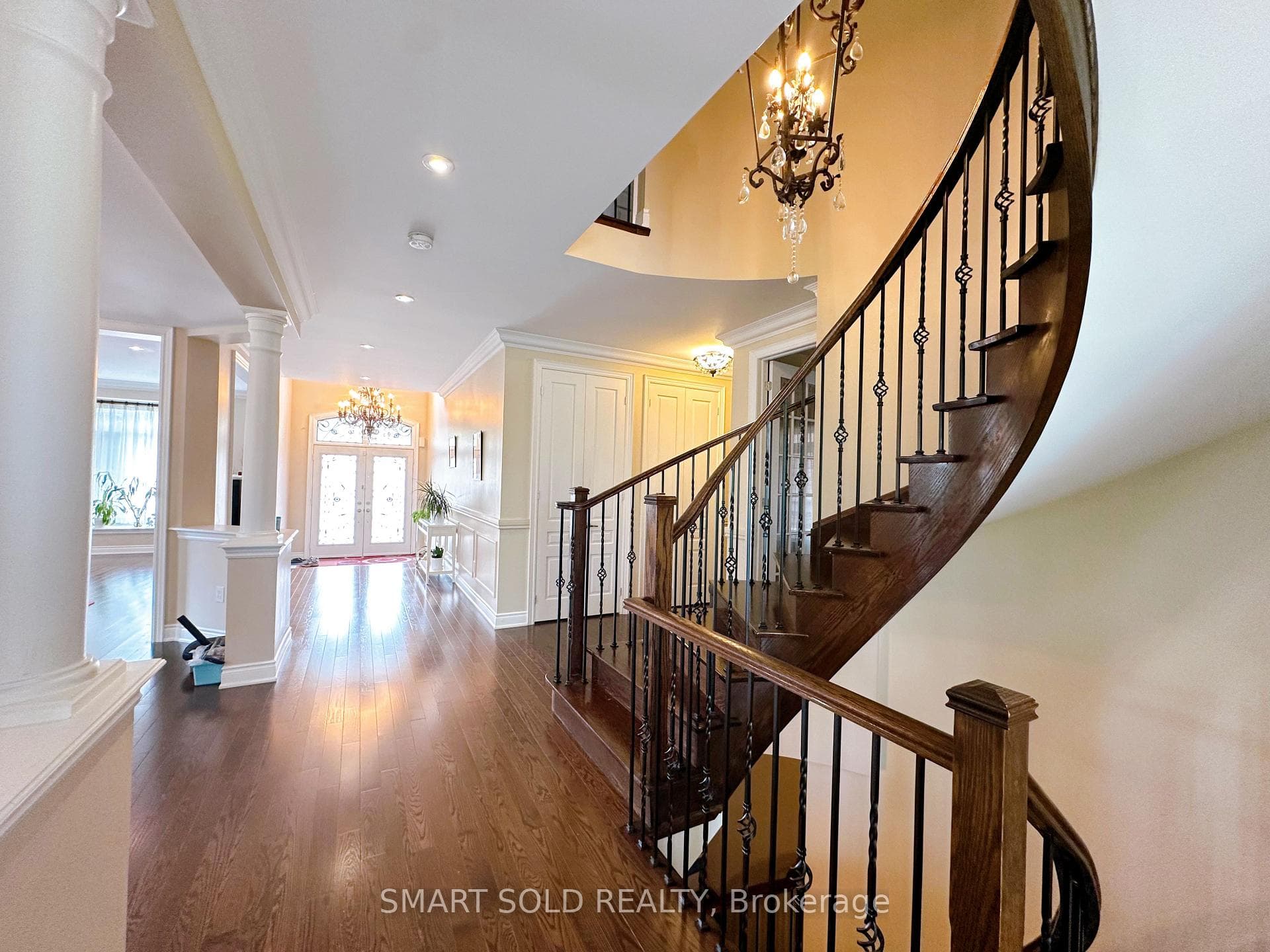 22 Sir Modesto Court photo 5