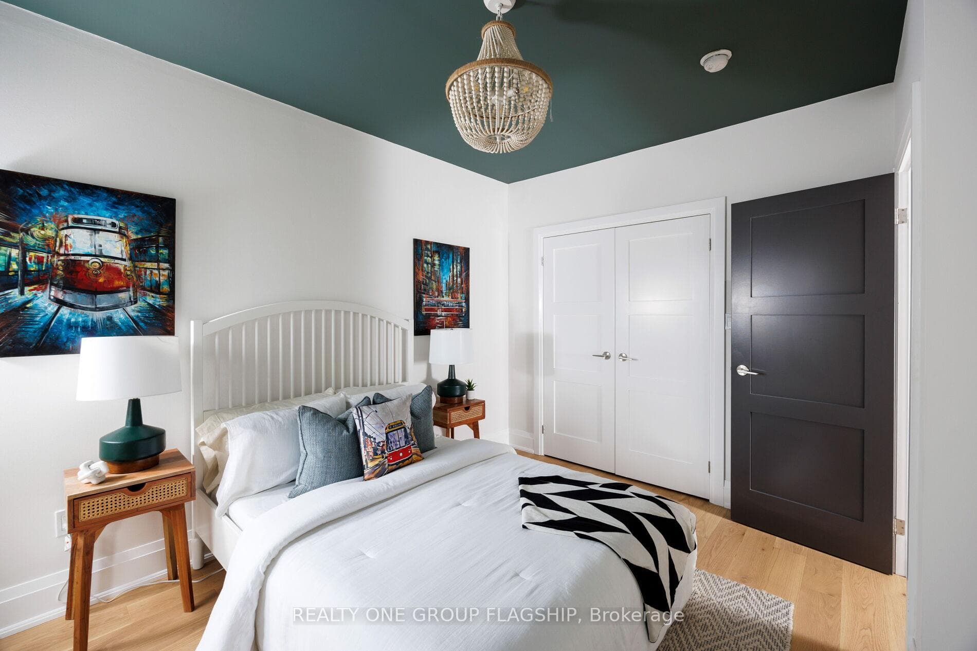 145 Galley Avenue photo 27
