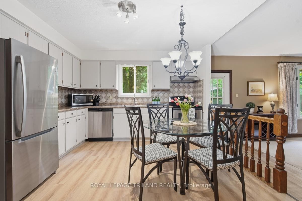 183 Farmington Way photo 10
