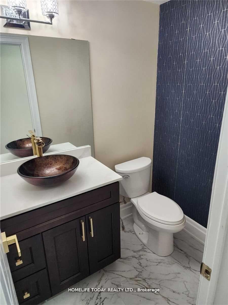 710 Morrish Road photo 15