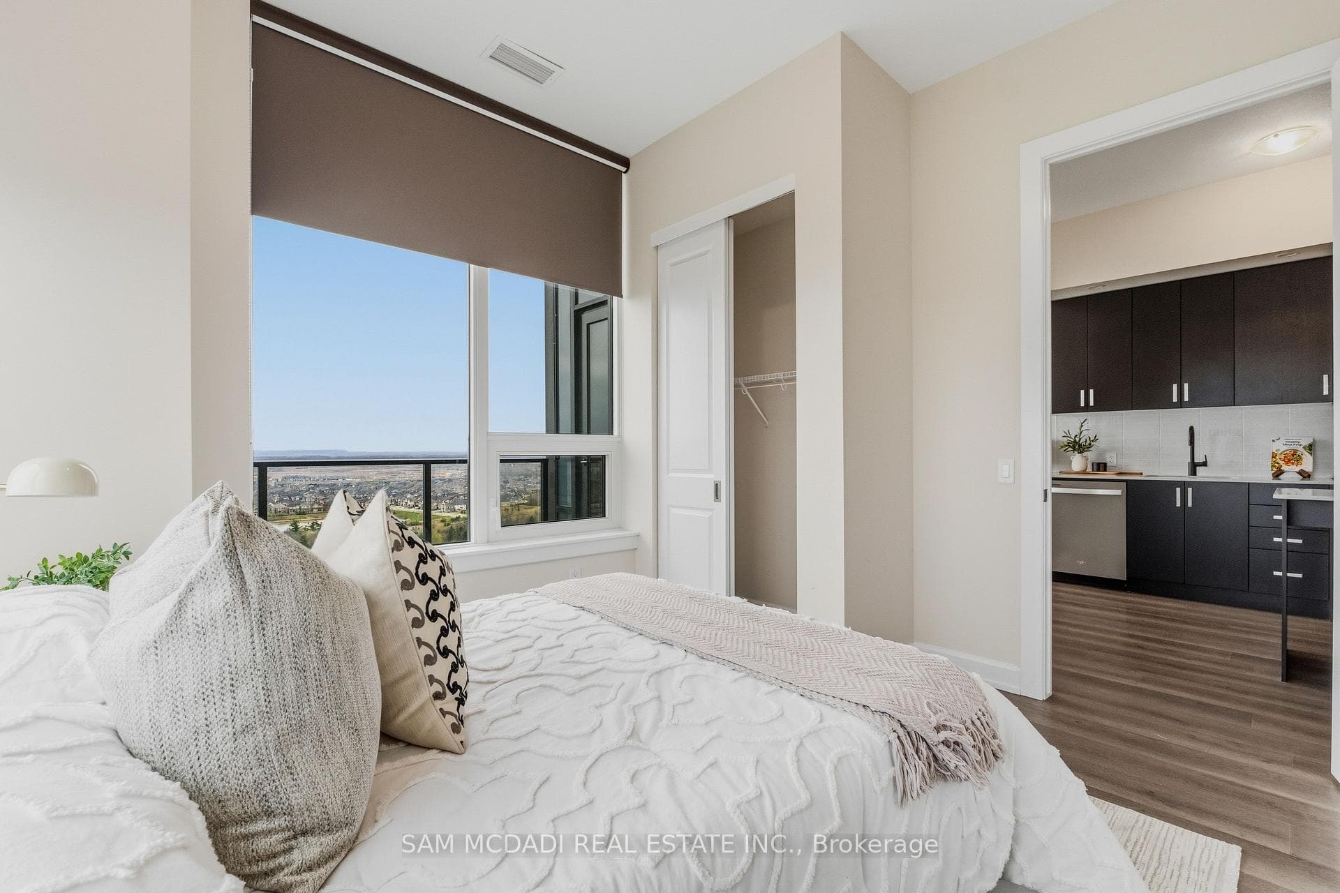 3220 William Coltson Avenue Unit Ph - 2202 photo 14