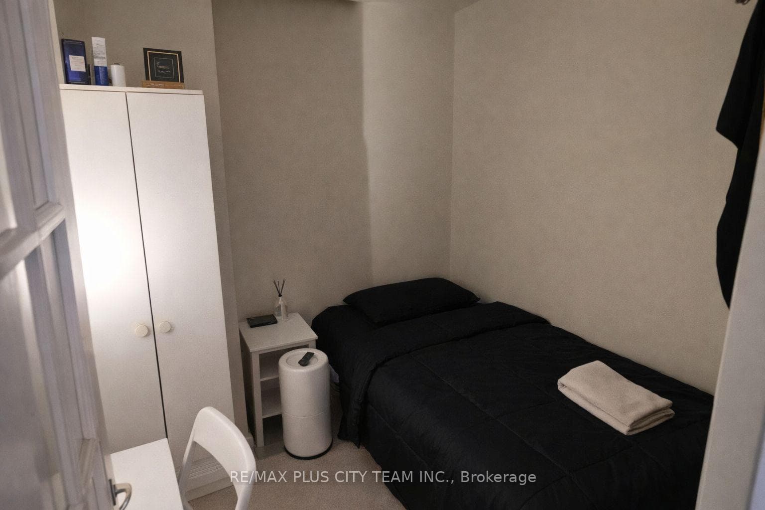 16 Yonge Street Unit 3804 photo 9