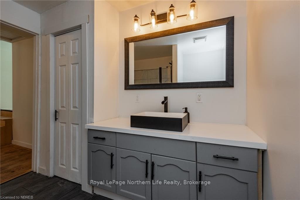 490 MAPLE Road photo 36