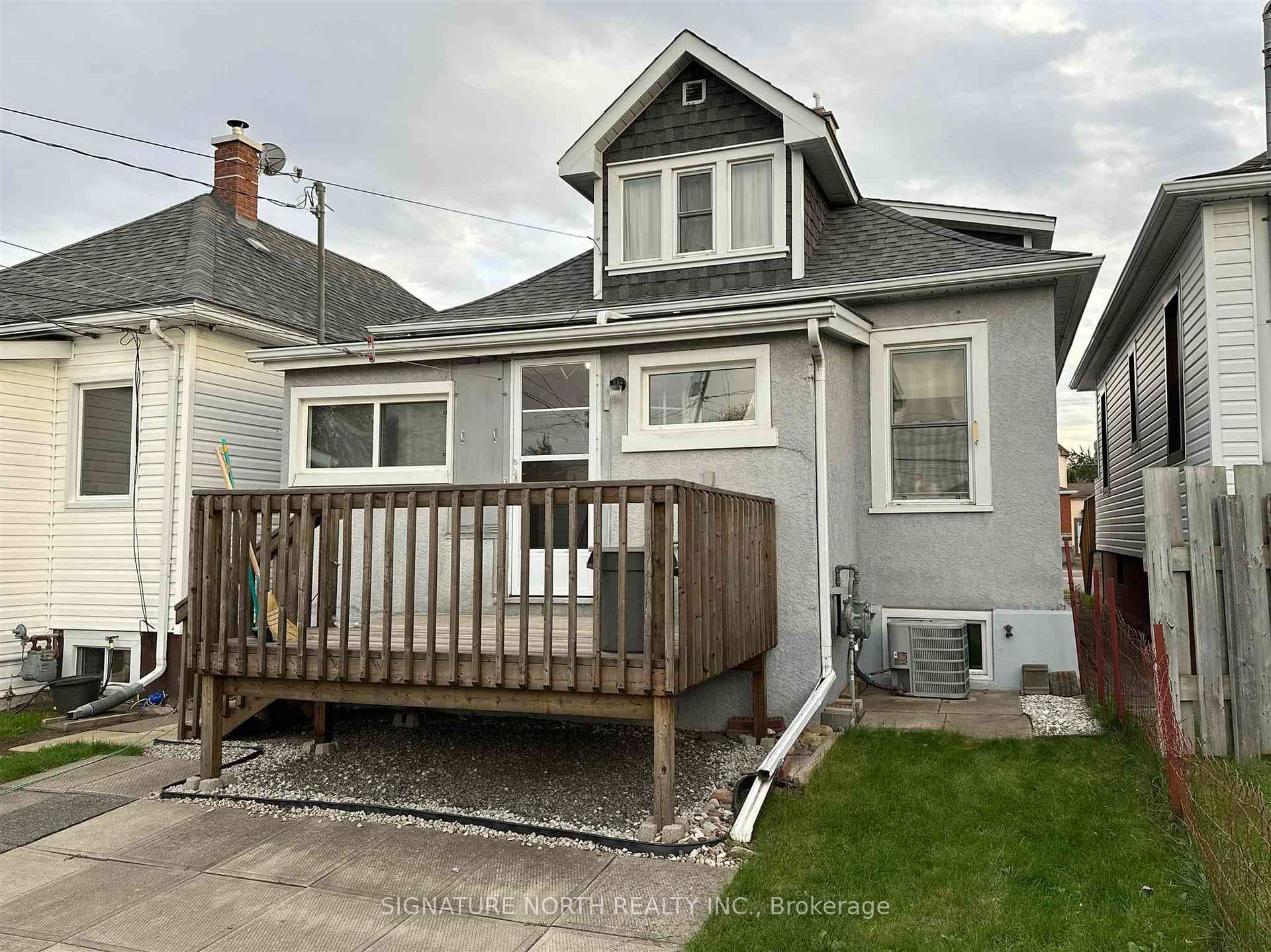 115 Brock St E photo 23