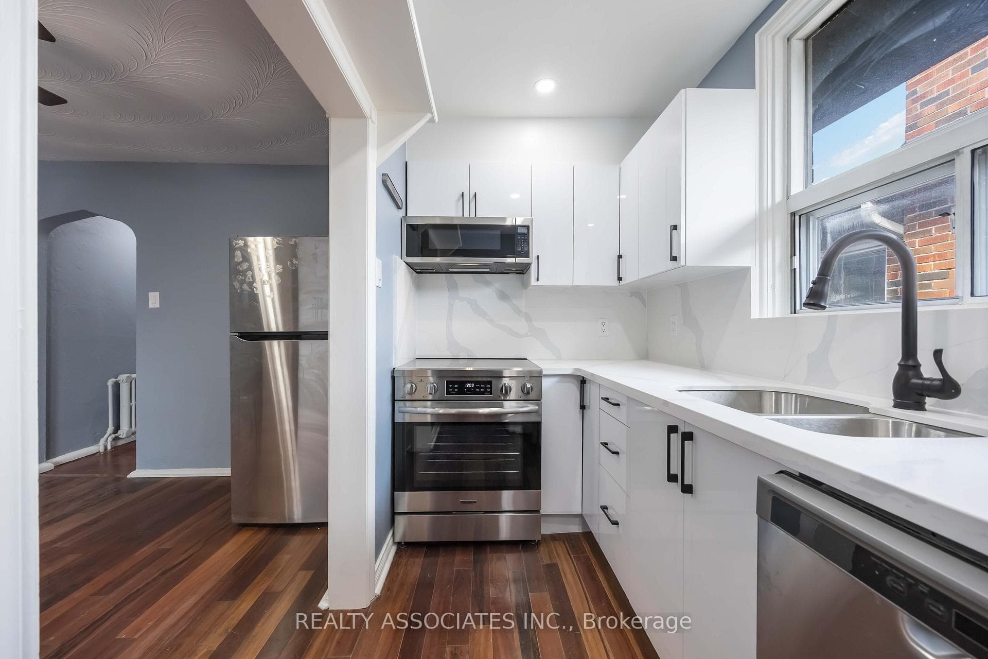 162 Millwood Road photo 14