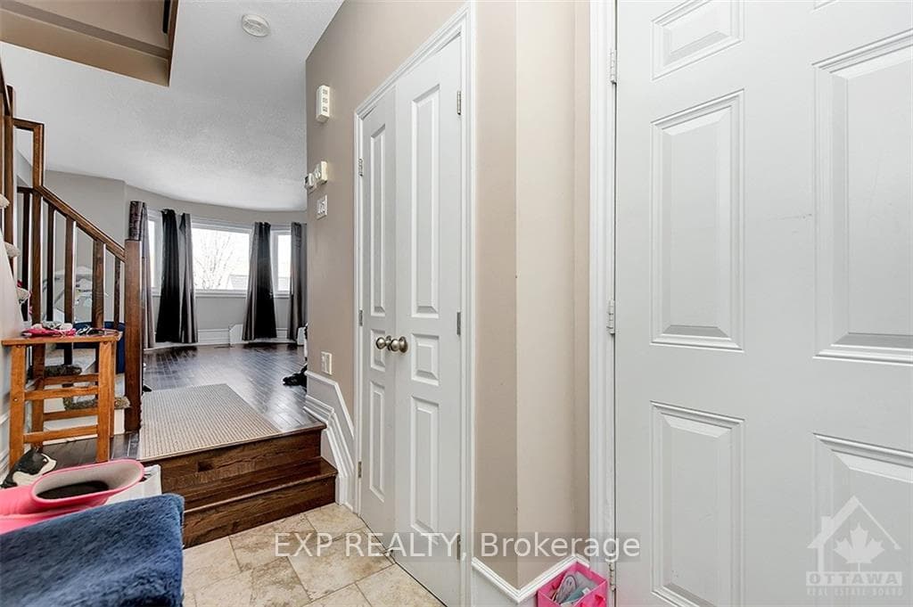 535 SALZBURG Drive photo 2