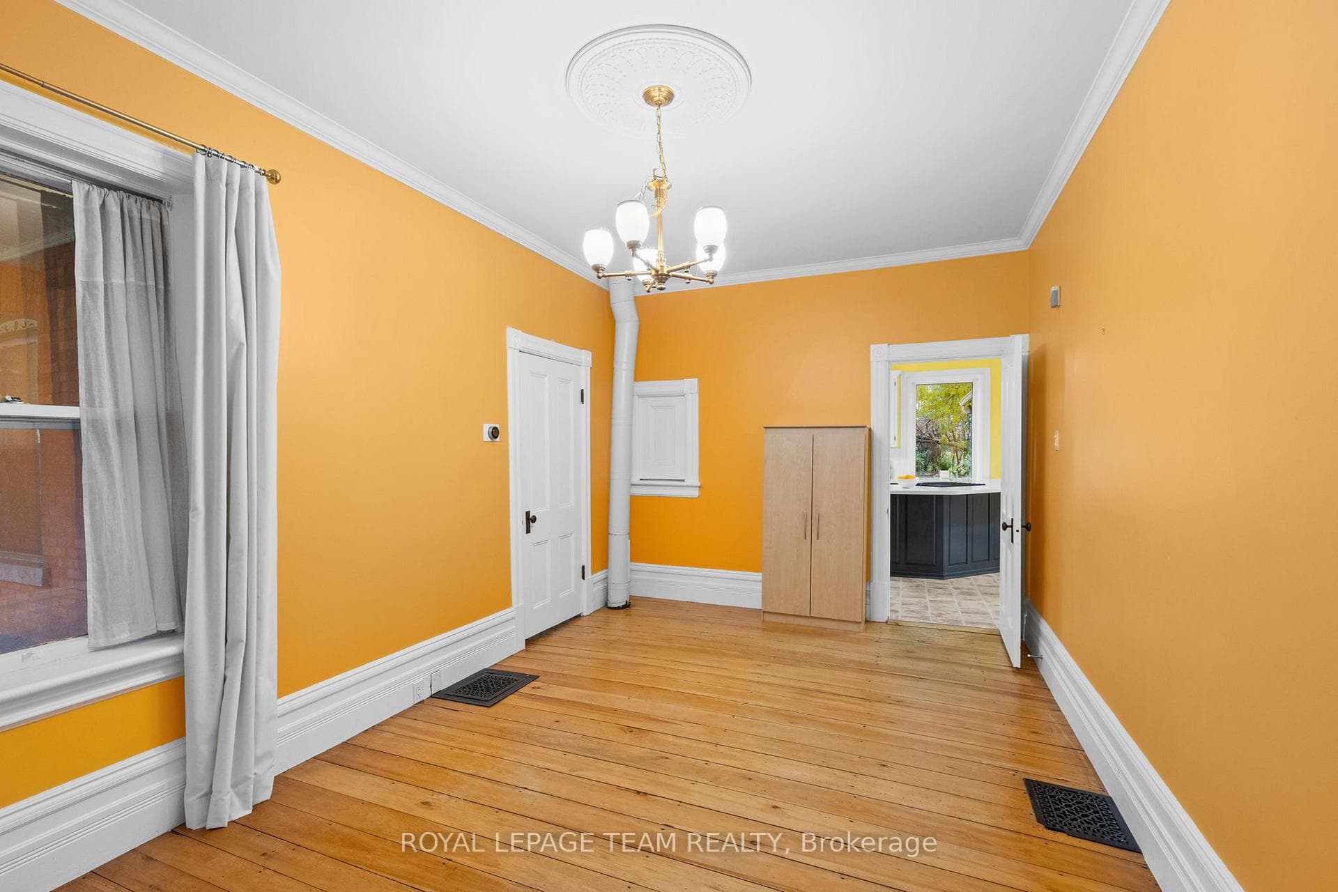 6722 Rideau Valley Drive photo 21