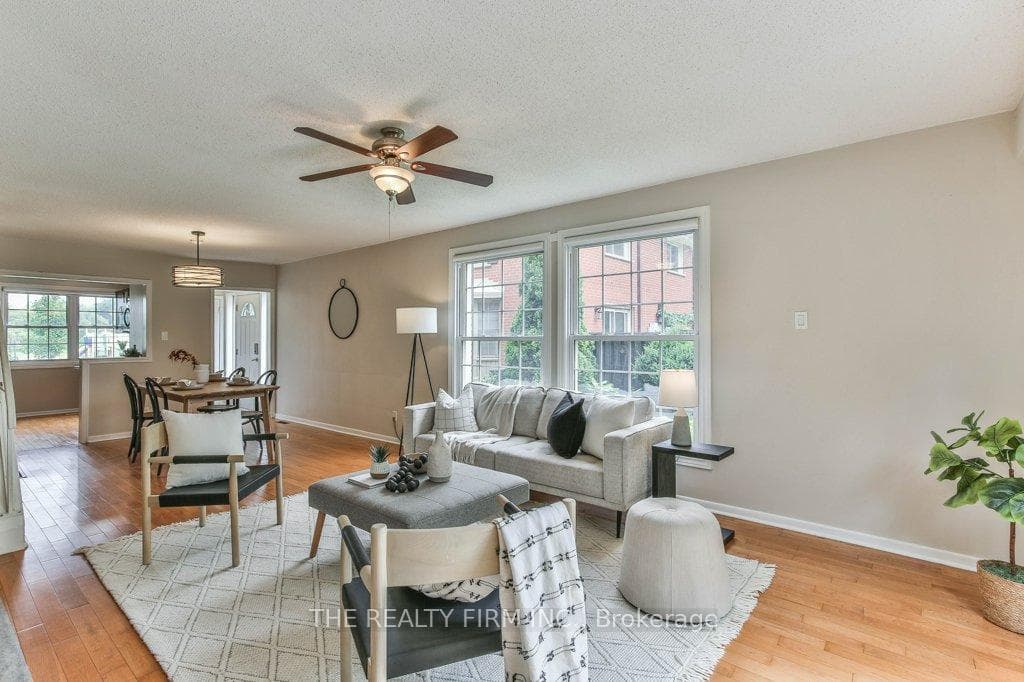 50 Guildwood Walk photo 14
