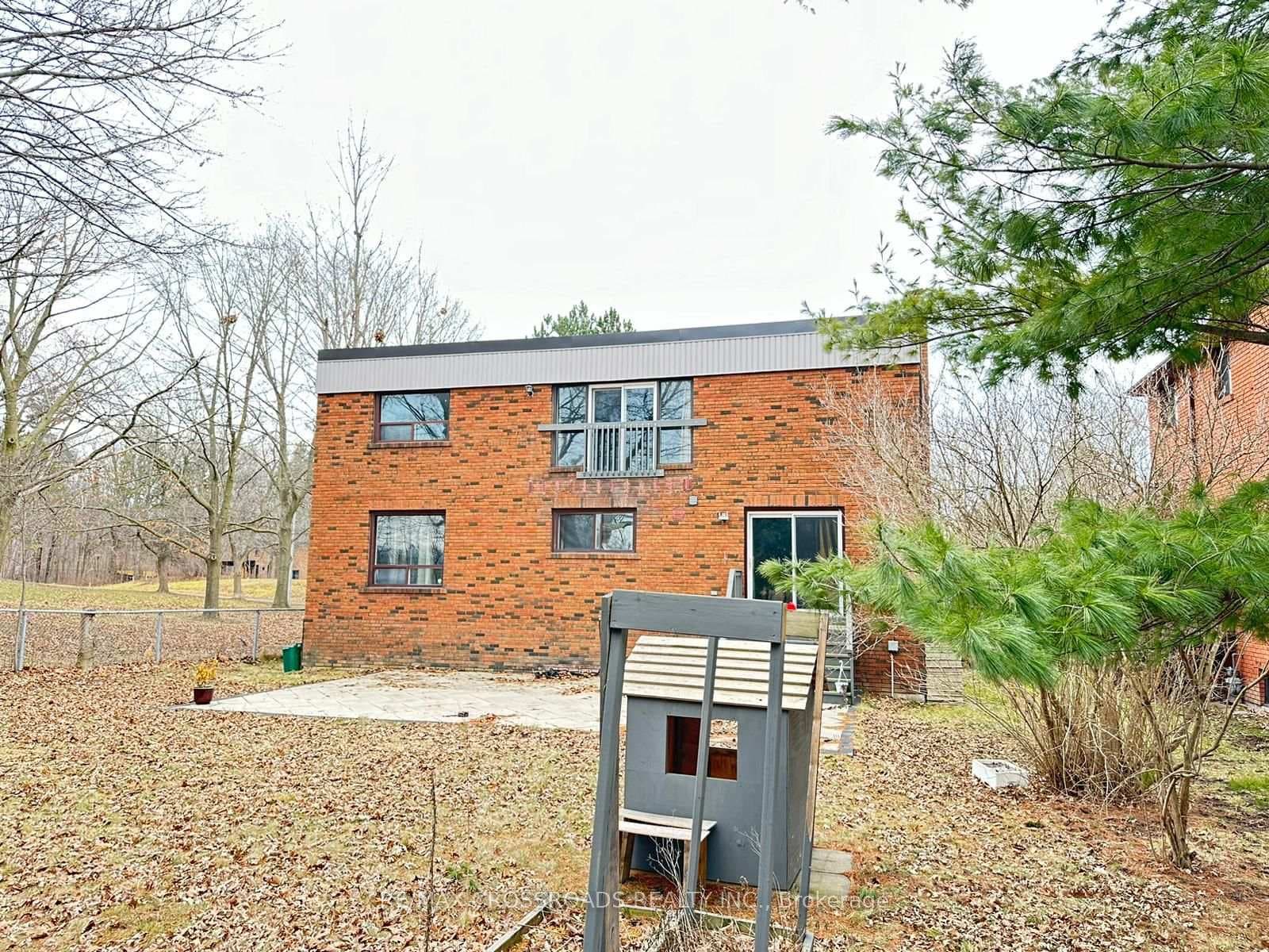 62 Garnier Court photo 40