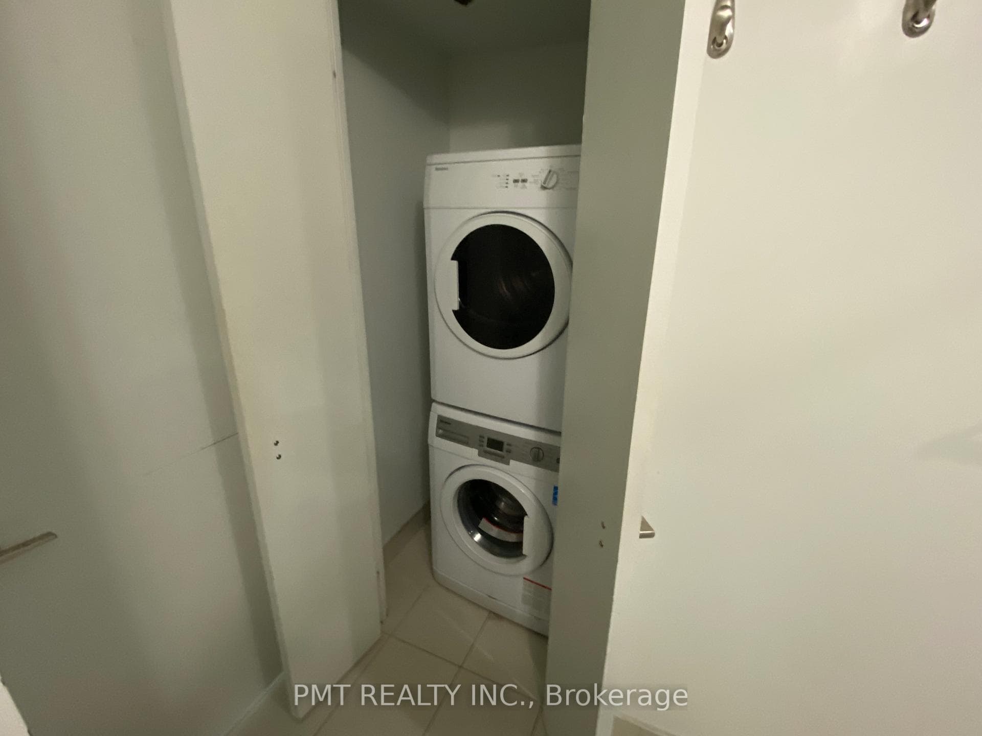 290 Adelaide Street Unit 2312 photo 13