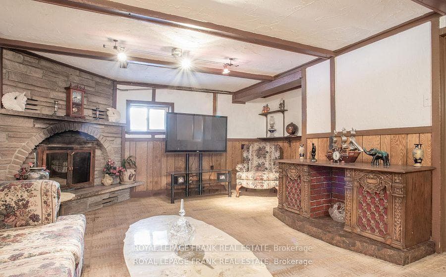 1273 Belair Crescent photo 19