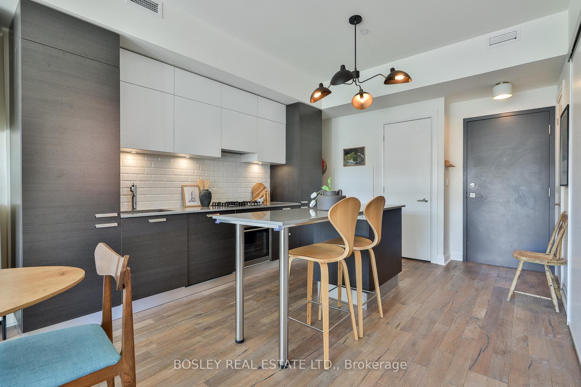 245 Perth Avenue Unit 103 photo 6