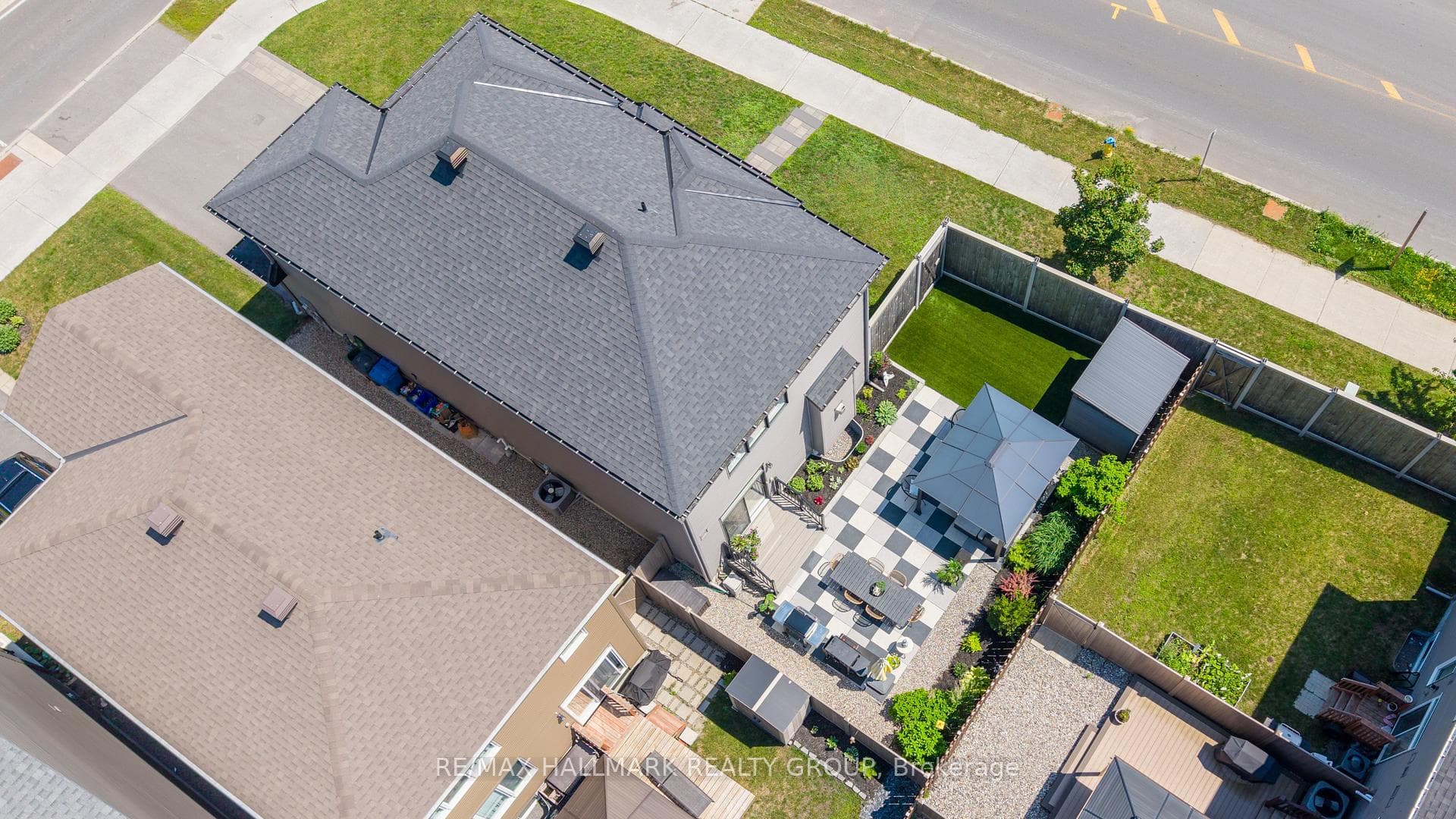 595 Decoeur Drive photo 47