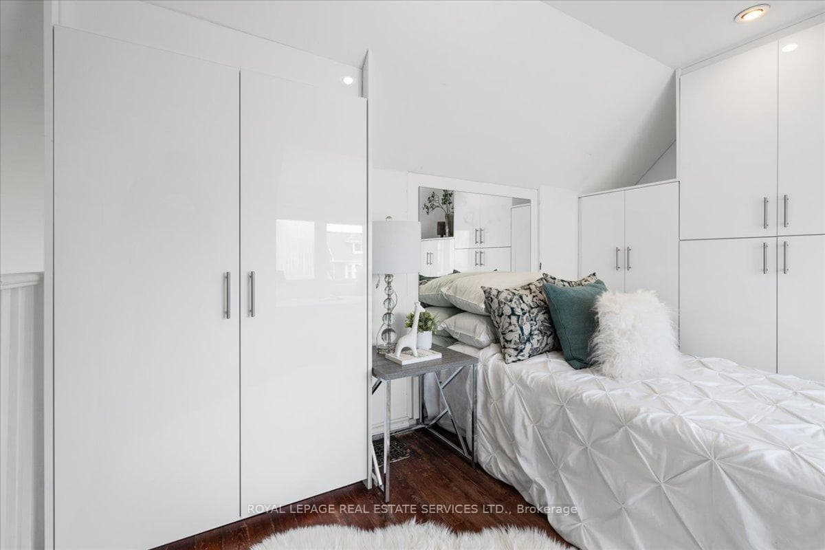 36 Appleton Avenue photo 28