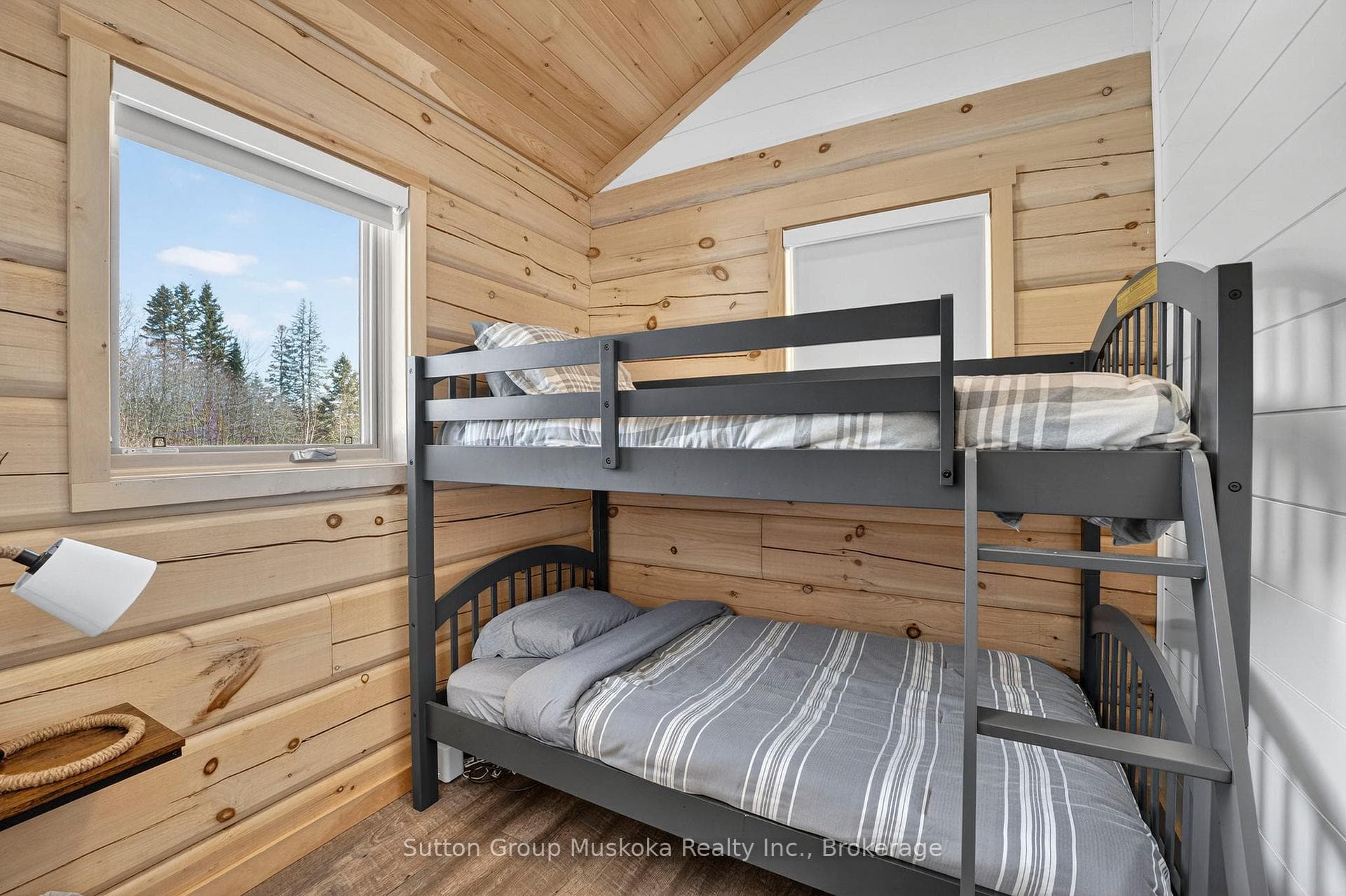 Family style bedroom