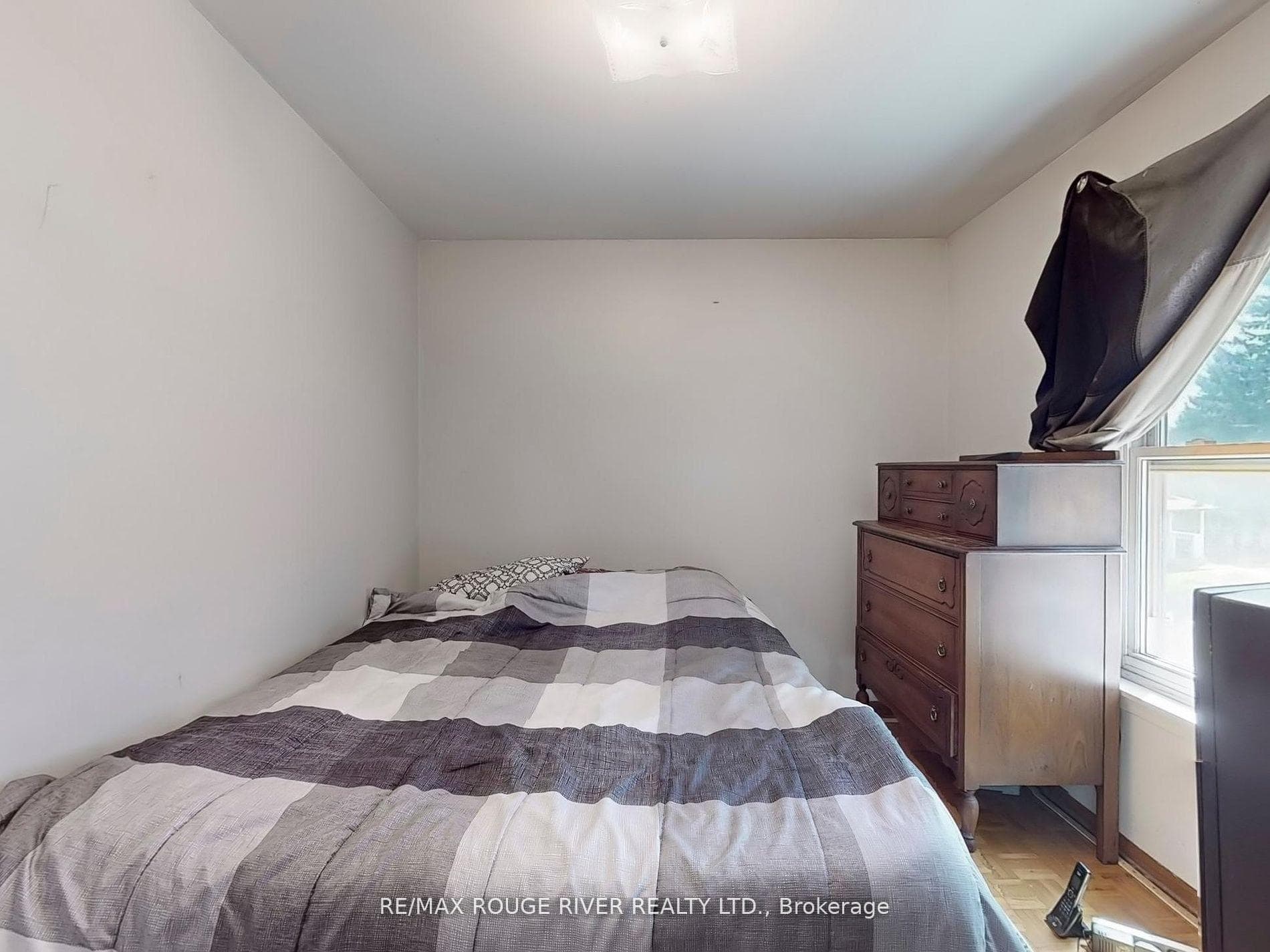 31 Tillbrook Court photo 18