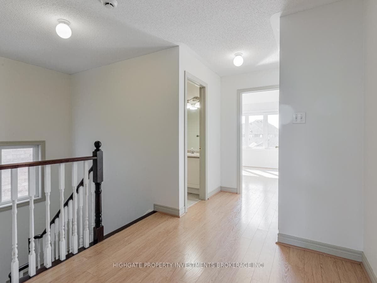 29 The Meadows Avenue photo 17