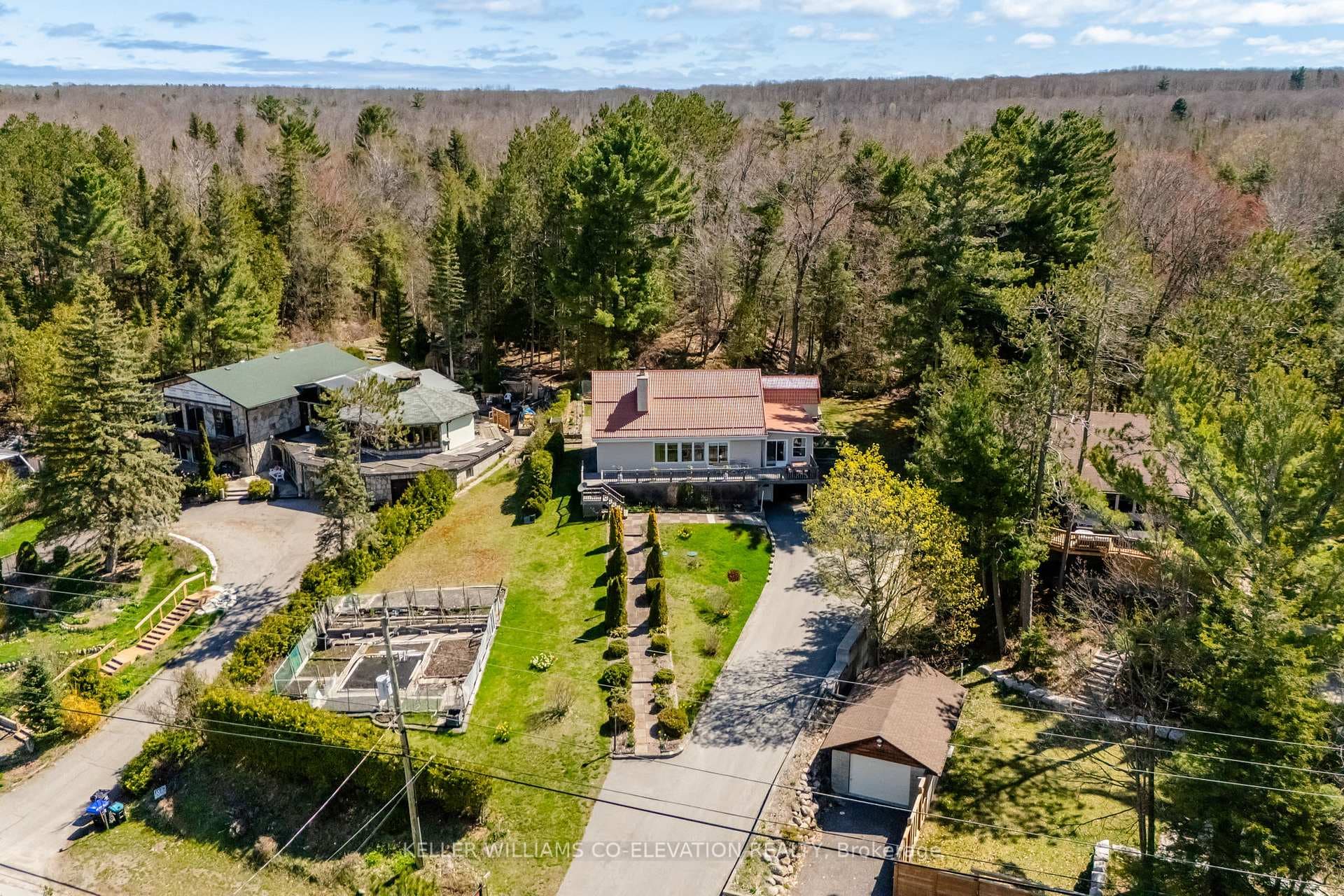 565 Tiny Beaches Road photo 1