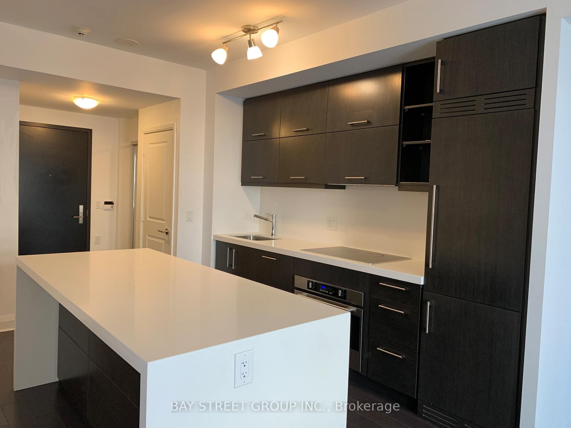1080 Bay Street Unit 1011 photo 11