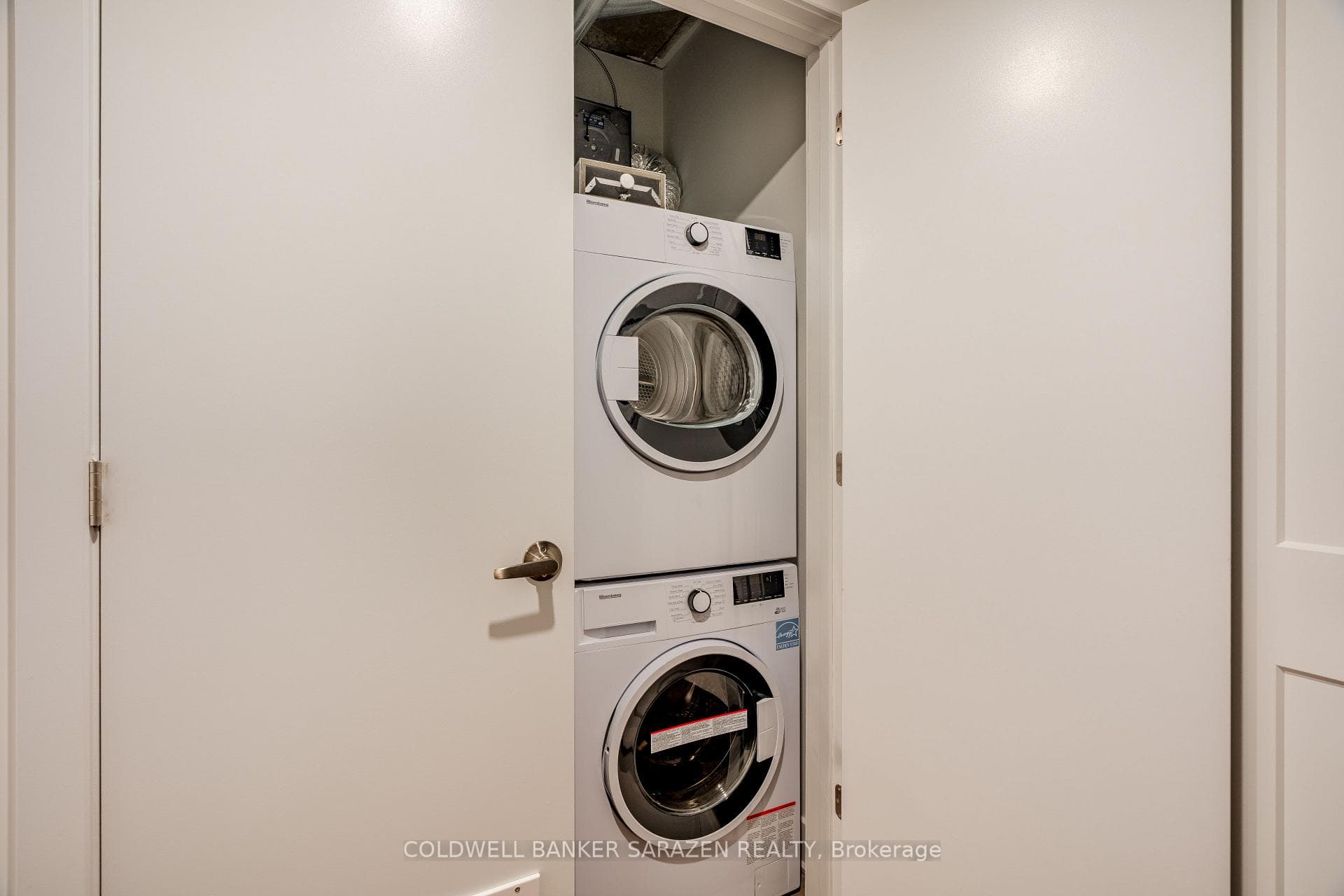 180 George Street Unit 1101 photo 38