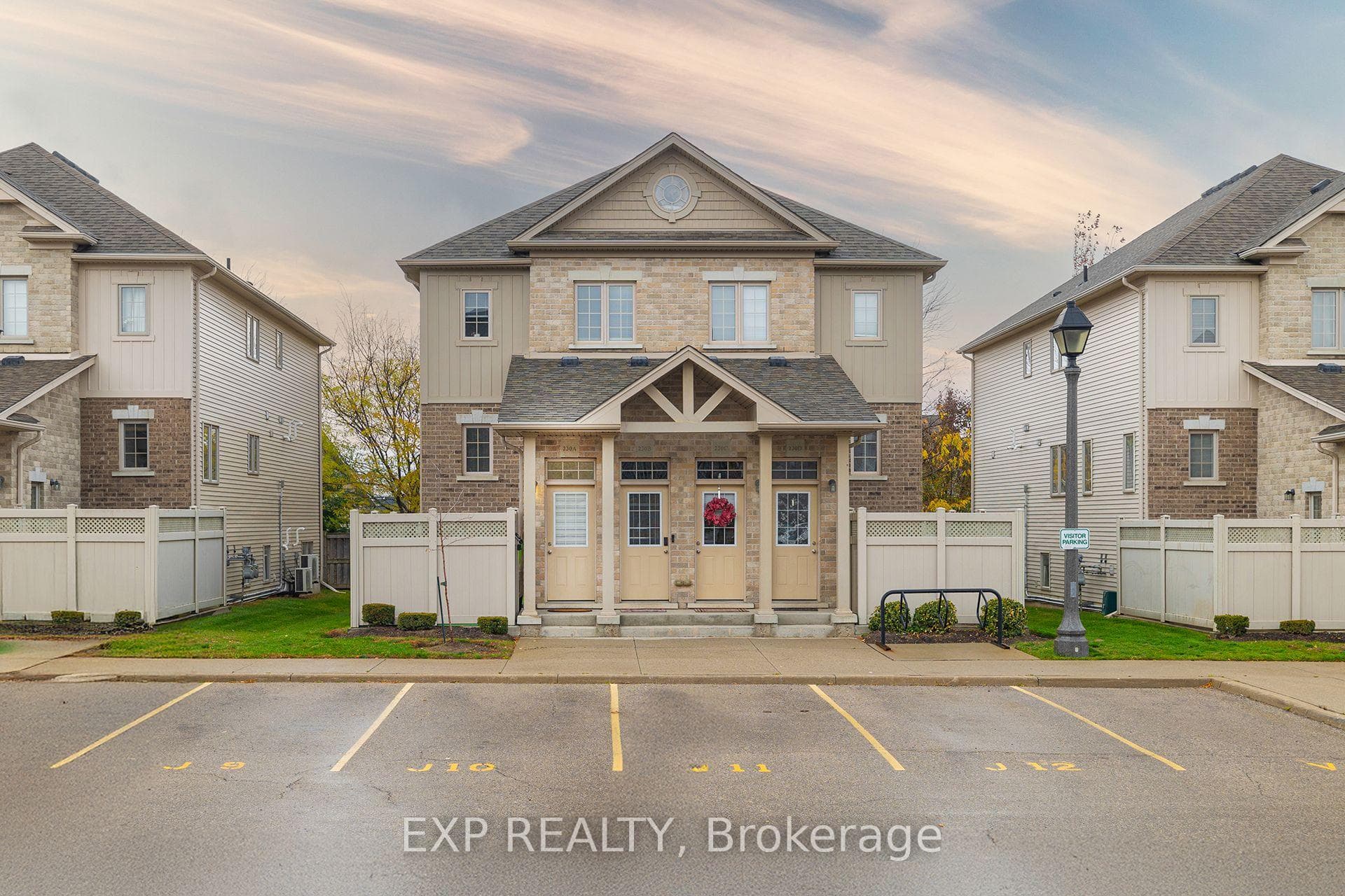230 Jessica Crescent Unit 6A photo 1