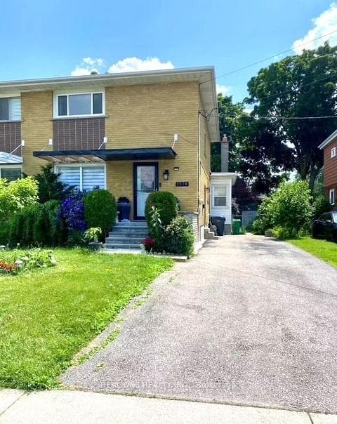 3578 Queenston Drive photo 2