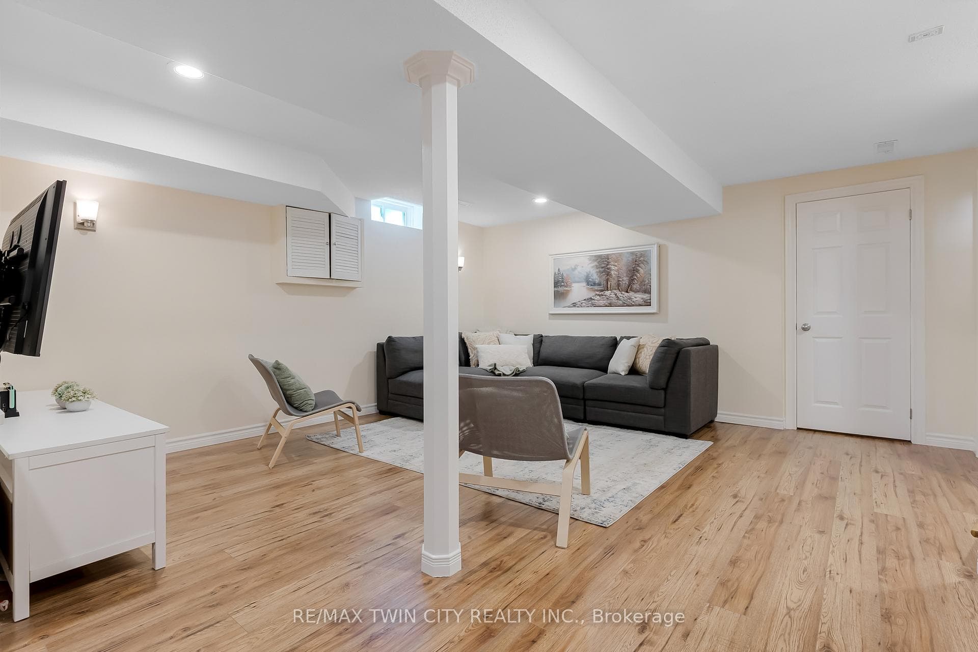 42 Handorf Drive photo 29